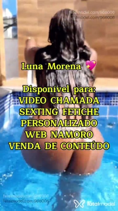 Acompanhante mulher com cabelo castanho de olhos castanhos em Virtual Acompanhante mulher com cabelo castanho de olhos castanhos em Virtual - Luna Morena