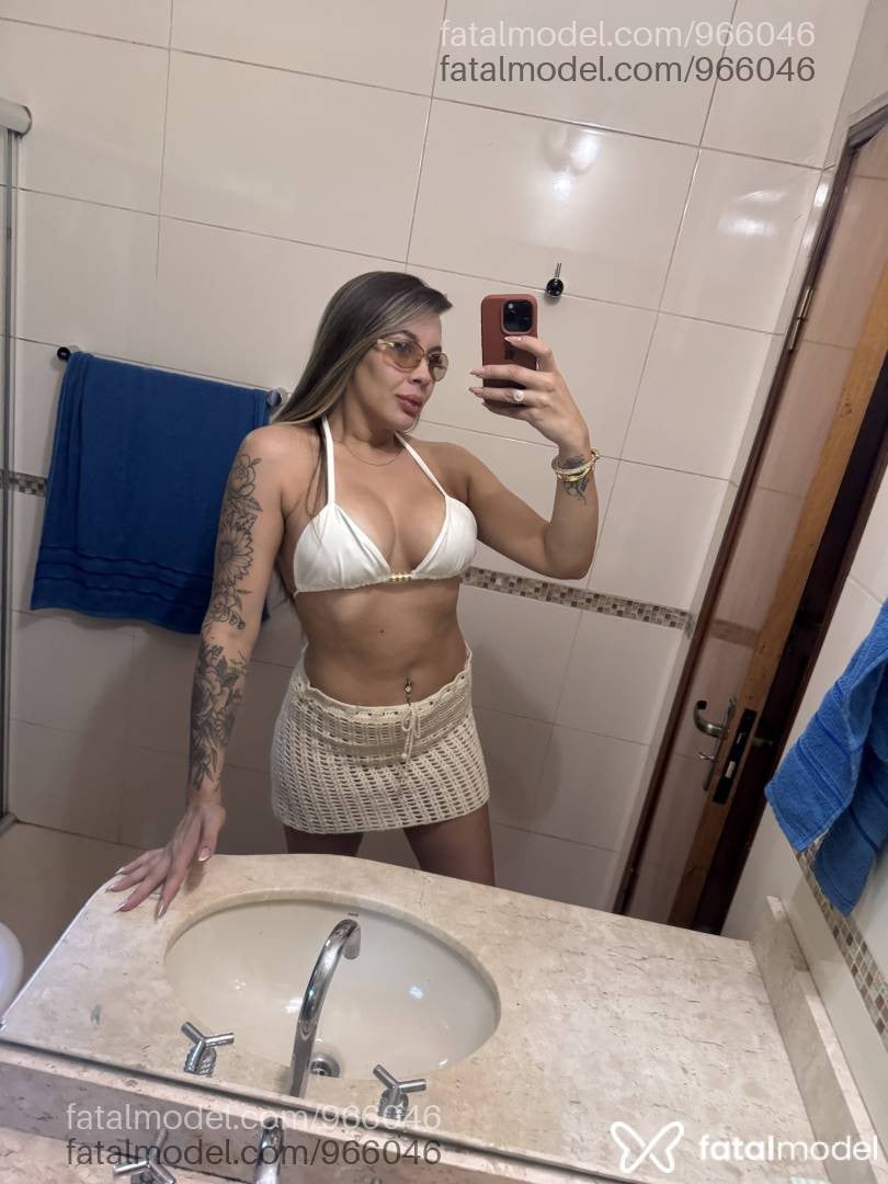 Acompanhante mulher loira (o) de olhos castanhos em Foz do Iguaçu - Melissa