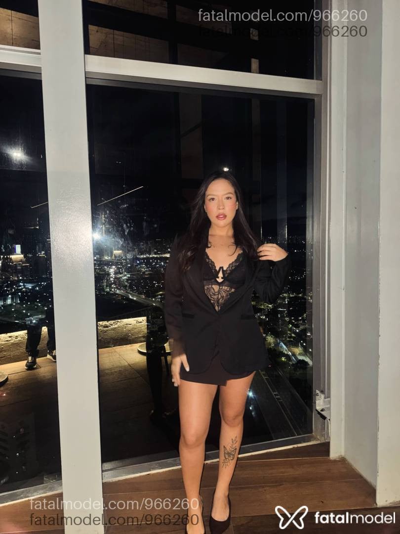 Acompanhante mulher com cabelo castanho de olhos castanhos em Recife - Alana Sophie