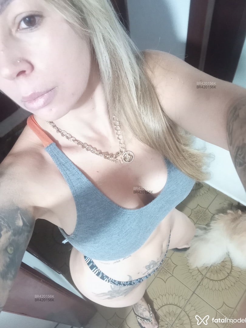 Acompanhante mulher loira (o) de olhos castanhos em Itajaí - Raissa Raissa