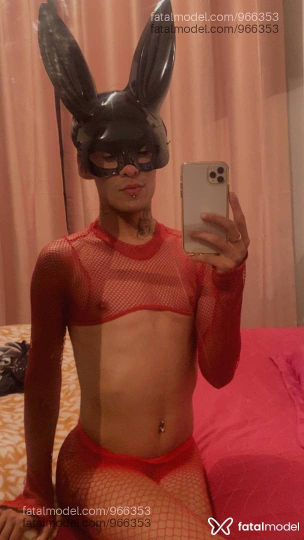 Acompanhante homem morena (o) de olhos pretos - Alana Fox