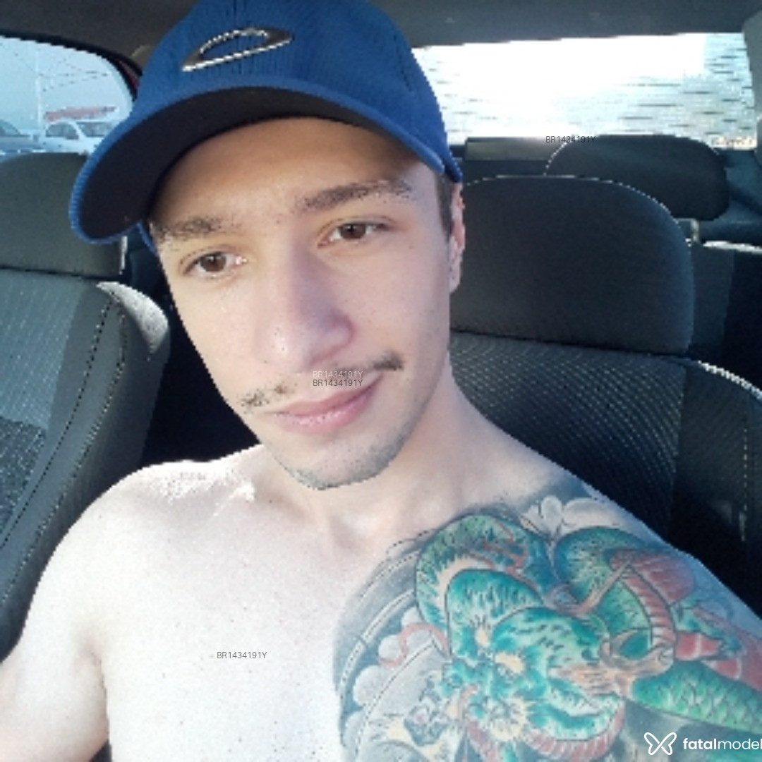 Acompanhante homem com cabelo castanho de olhos castanhos em São Paulo - Matheus Scott