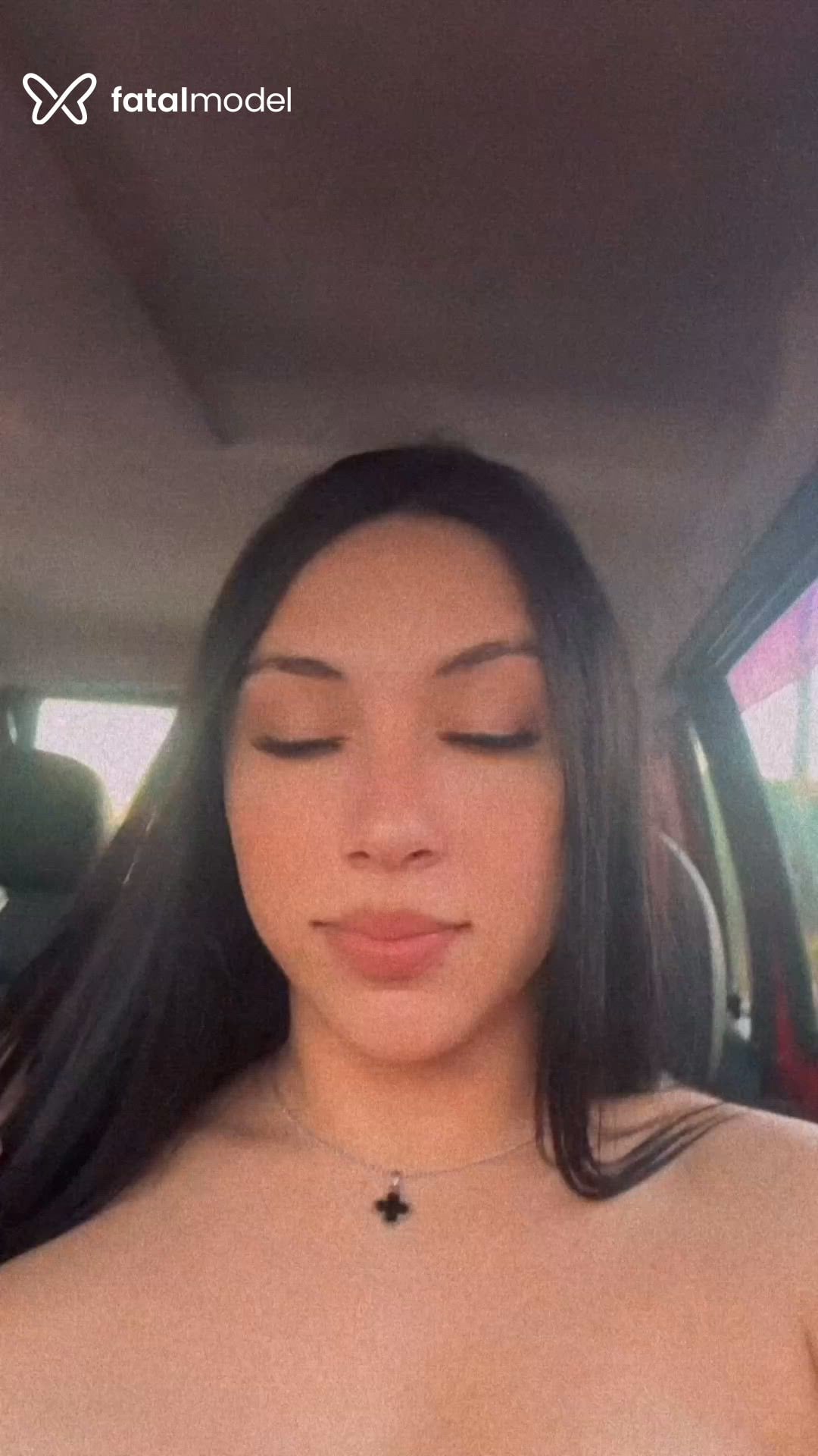 Acompanhante mulher trans morena (o) de olhos castanhos - Rafaella Carvalho Acompanhante mulher trans morena (o) de olhos castanhos - Rafaella Carvalho