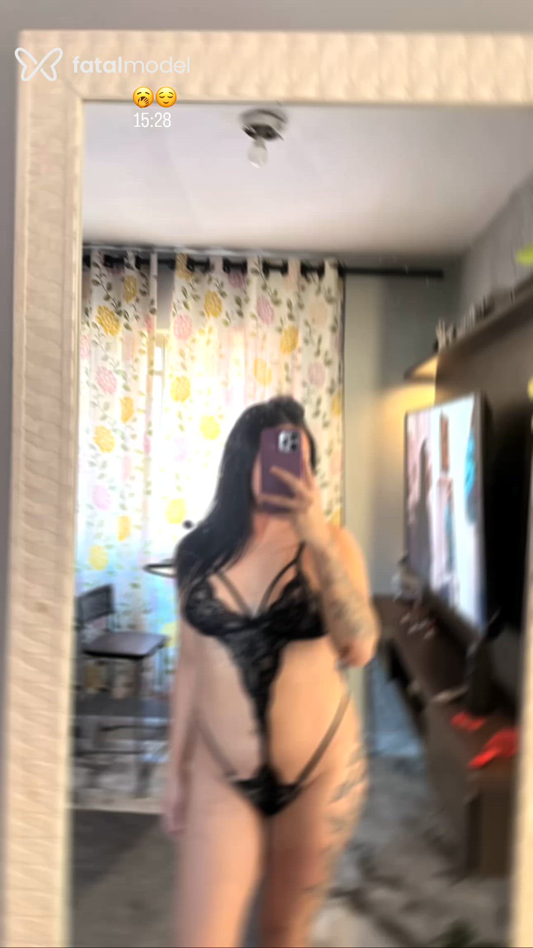 Acompanhante mulher trans morena (o) de olhos castanhos - Rafaella Carvalho Acompanhante mulher trans morena (o) de olhos castanhos - Rafaella Carvalho