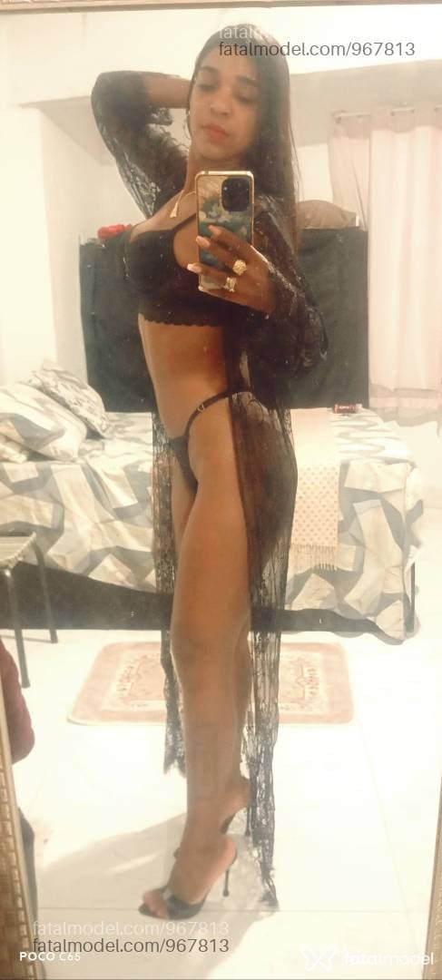 Acompanhante mulher com cabelo castanho de olhos mel em Porto Seguro - Camila pitanga