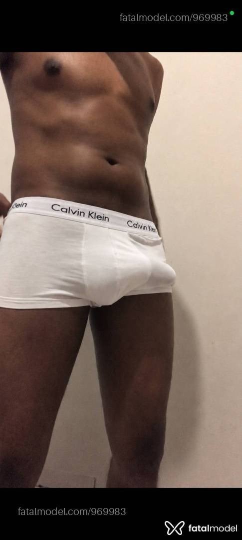 Acompanhante homem morena (o) de olhos pretos em Cascavel - Rômulo Reisen