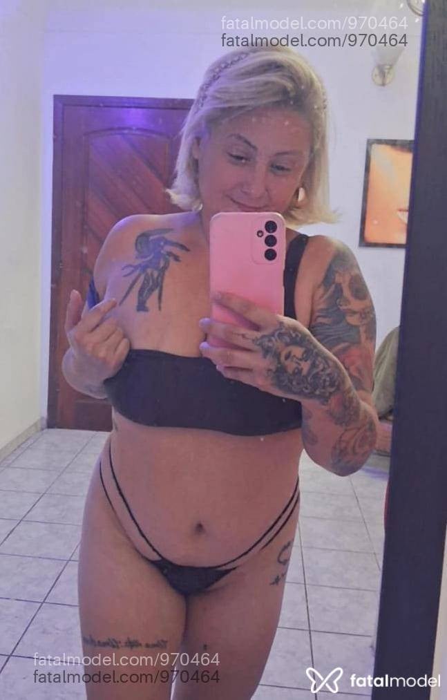 Acompanhante mulher loira (o) de olhos castanhos em Taubaté - Karina Muller