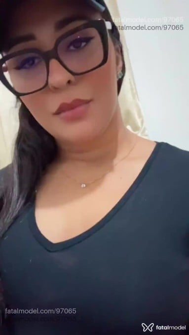 Acompanhante mulher trans com cabelo castanho de olhos castanhos em Campina Grande - BRUNA ACAVALONA