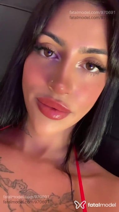 Acompanhante mulher trans com cabelo castanho de olhos castanhos em Rio de Janeiro Acompanhante mulher trans com cabelo castanho de olhos castanhos em Rio de Janeiro - Lunagueddes