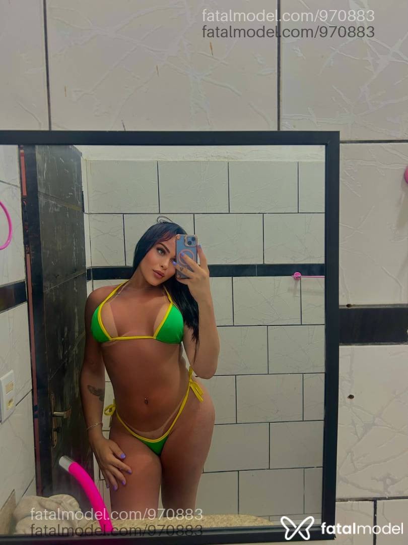 Acompanhante homem trans morena (o) de olhos castanhos - Pietra Antonella