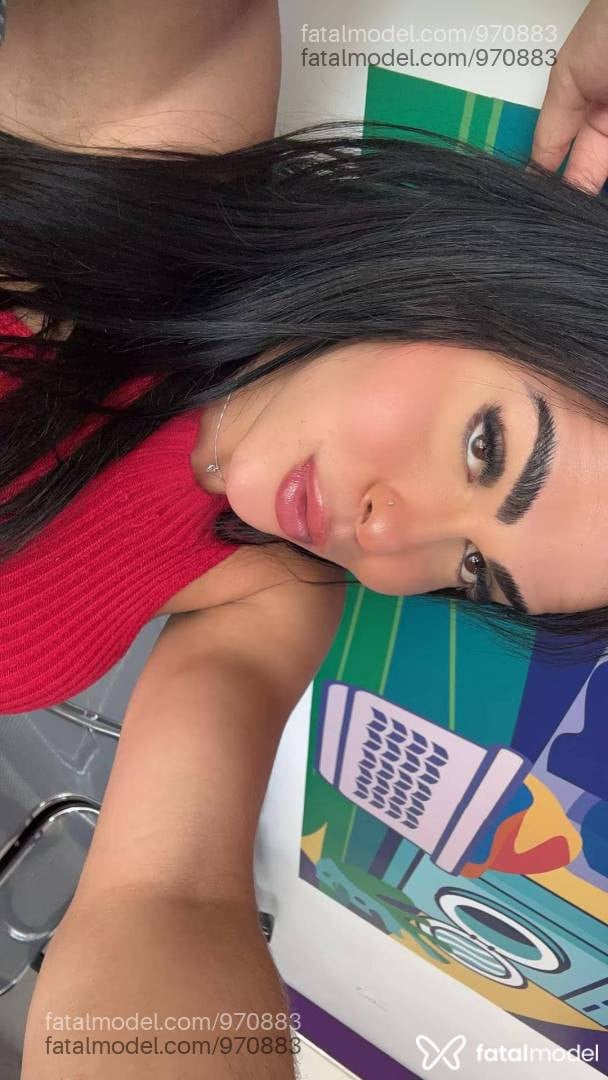 Acompanhante homem trans morena (o) de olhos castanhos - Pietra Antonella