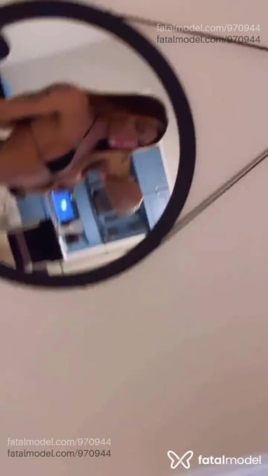 Acompanhante mulher trans com cabelo castanho de olhos castanhos em São Paulo Acompanhante mulher trans com cabelo castanho de olhos castanhos em São Paulo - Manu Nazário