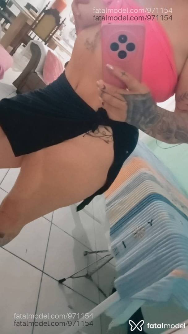 Acompanhante mulher morena (o) de olhos castanhos - Julia
