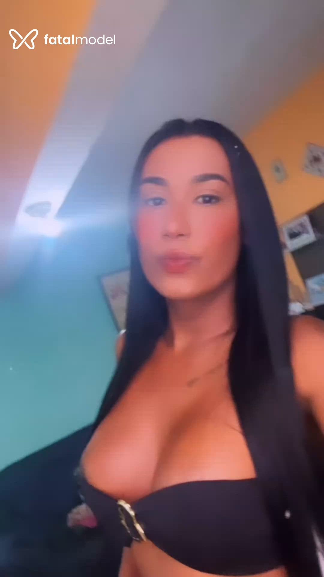 Acompanhante mulher trans morena (o) de olhos castanhos em São João Del Rei - Allana Oliveira