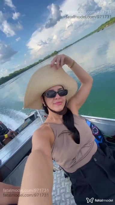 Acompanhante mulher morena (o) de olhos castanhos em Sorriso - Karool