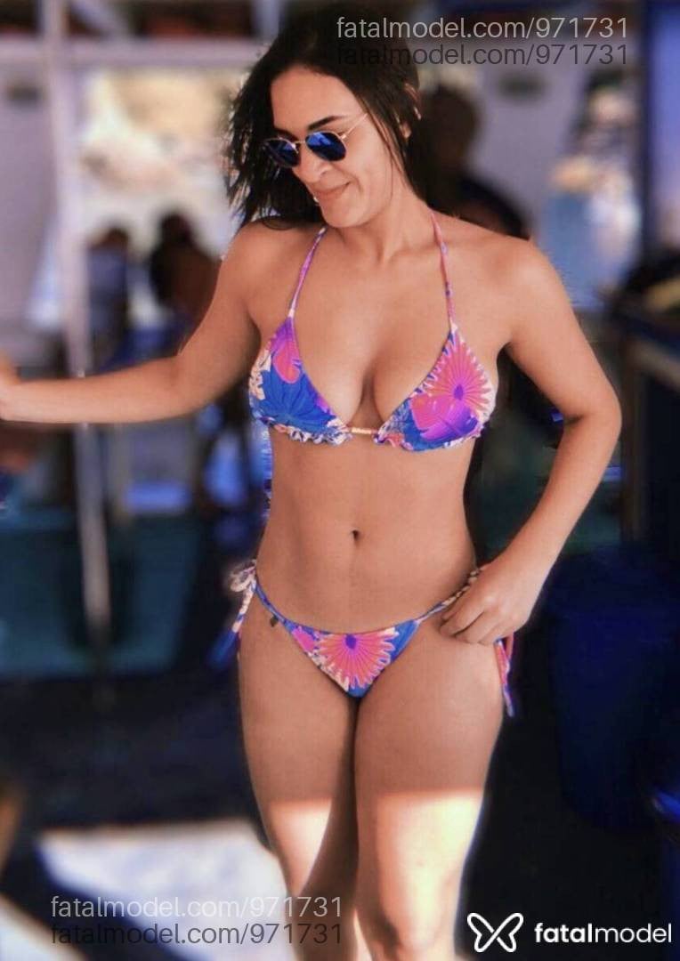 Acompanhante mulher morena (o) de olhos castanhos em Sorriso - Karool
