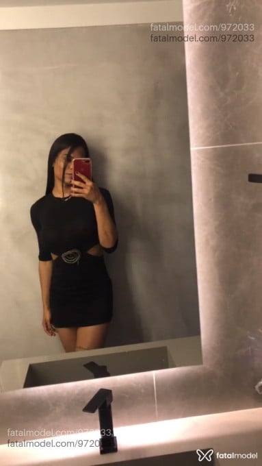 Acompanhante travesti com cabelo castanho de olhos castanhos em Caruaru Acompanhante travesti com cabelo castanho de olhos castanhos em Caruaru - Vick Duarte