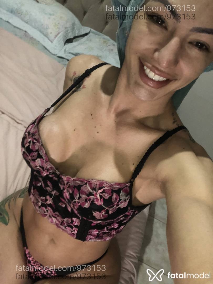 Acompanhante mulher trans morena (o) de olhos castanhos em Rio do Sul - Beatriz Cortez