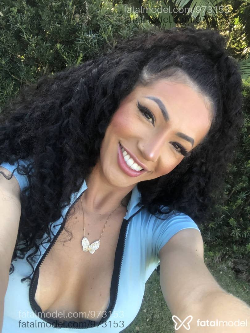 Acompanhante mulher trans morena (o) de olhos castanhos em Rio do Sul - Beatriz Cortez