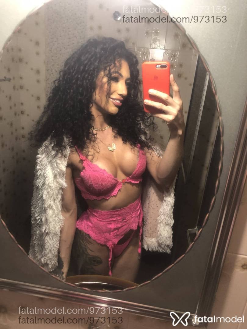 Acompanhante mulher trans morena (o) de olhos castanhos em Rio do Sul - Beatriz Cortez
