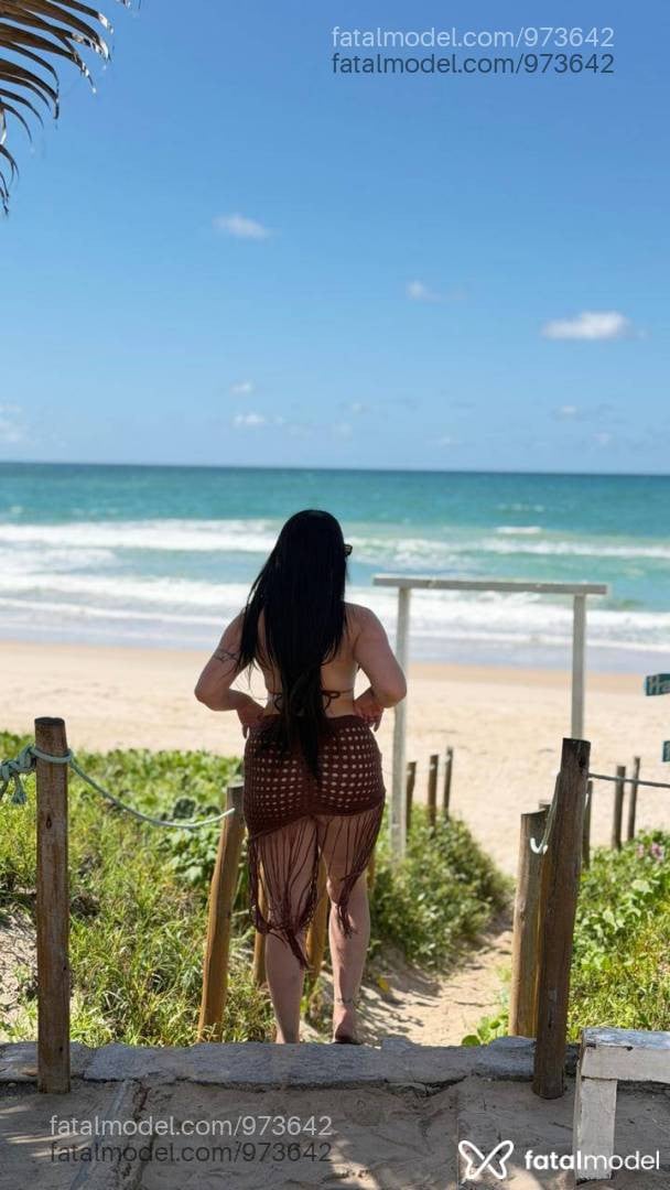 Acompanhante mulher com cabelo castanho de olhos mel - Priscilla Fontini Acompanhante mulher com cabelo castanho de olhos mel - Priscilla Fontini