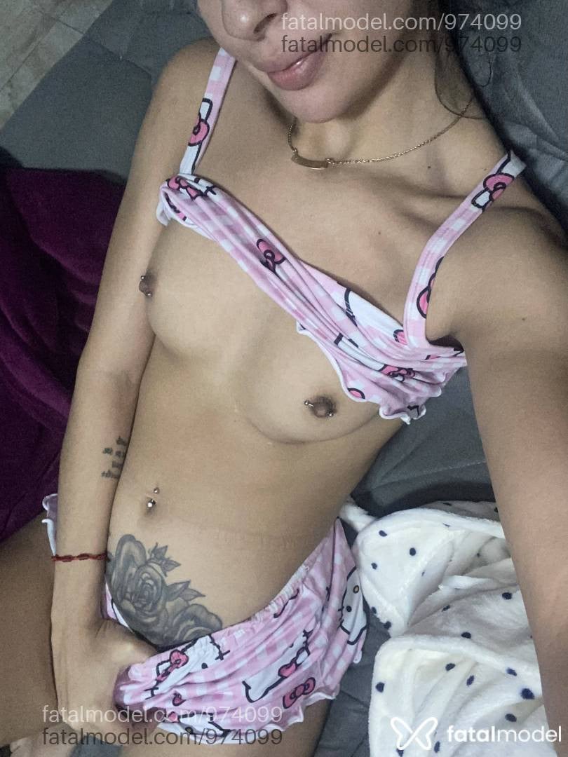 Acompanhante mulher morena (o) de olhos castanhos - Pamii