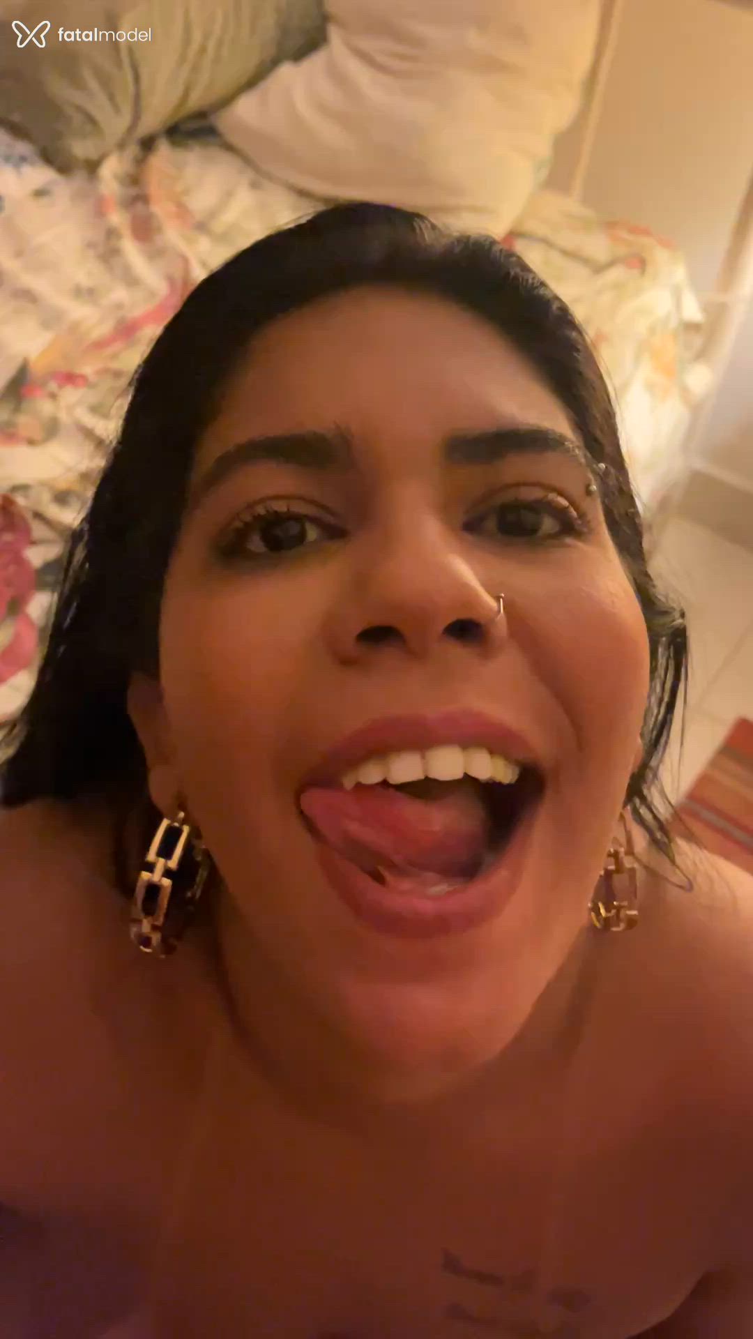 Acompanhante mulher morena (o) de olhos castanhos - Leticia Safira