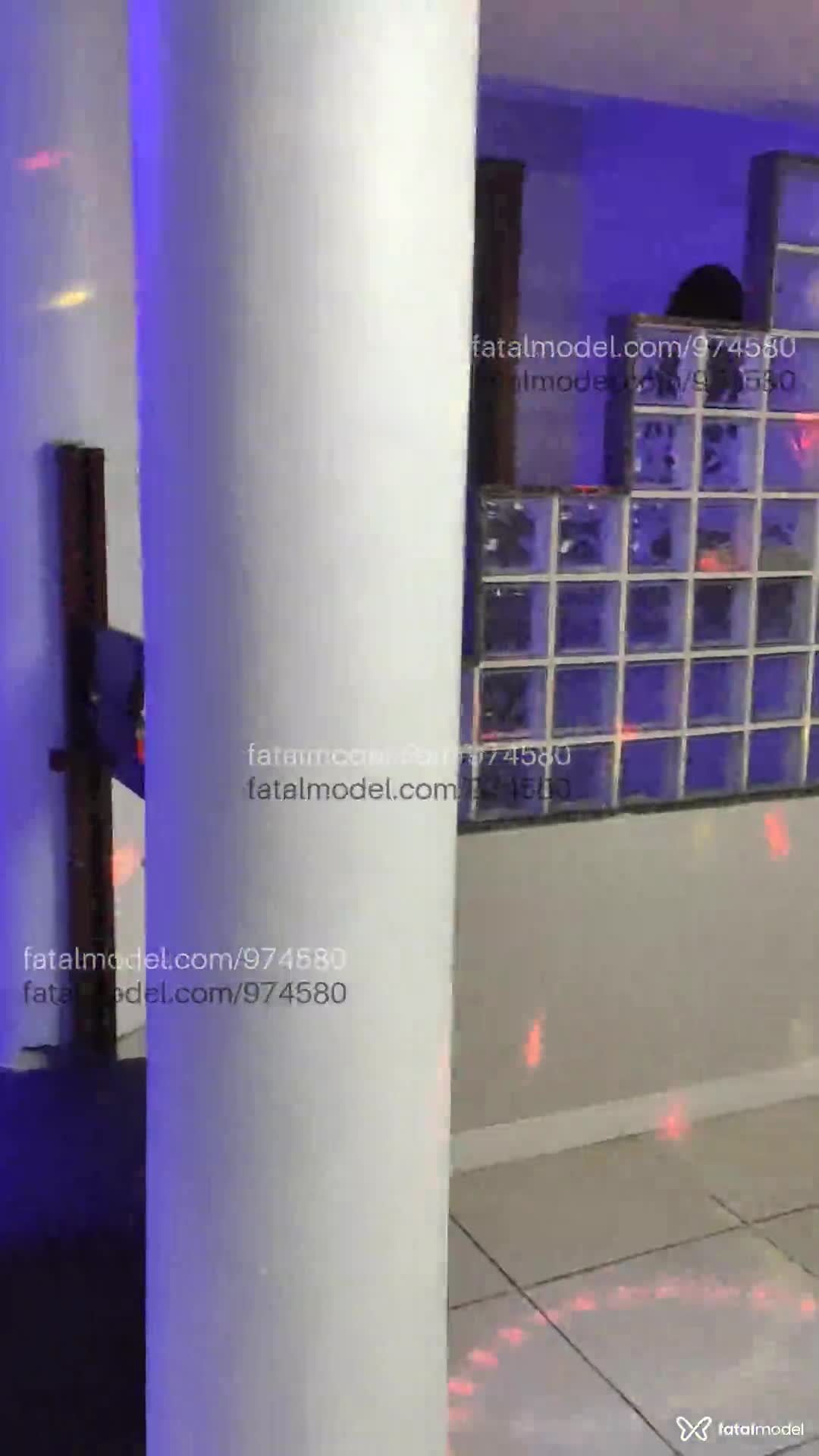 Acompanhante mulher com cabelo castanho de olhos castanhos em Porto Alegre - Bella Bronte