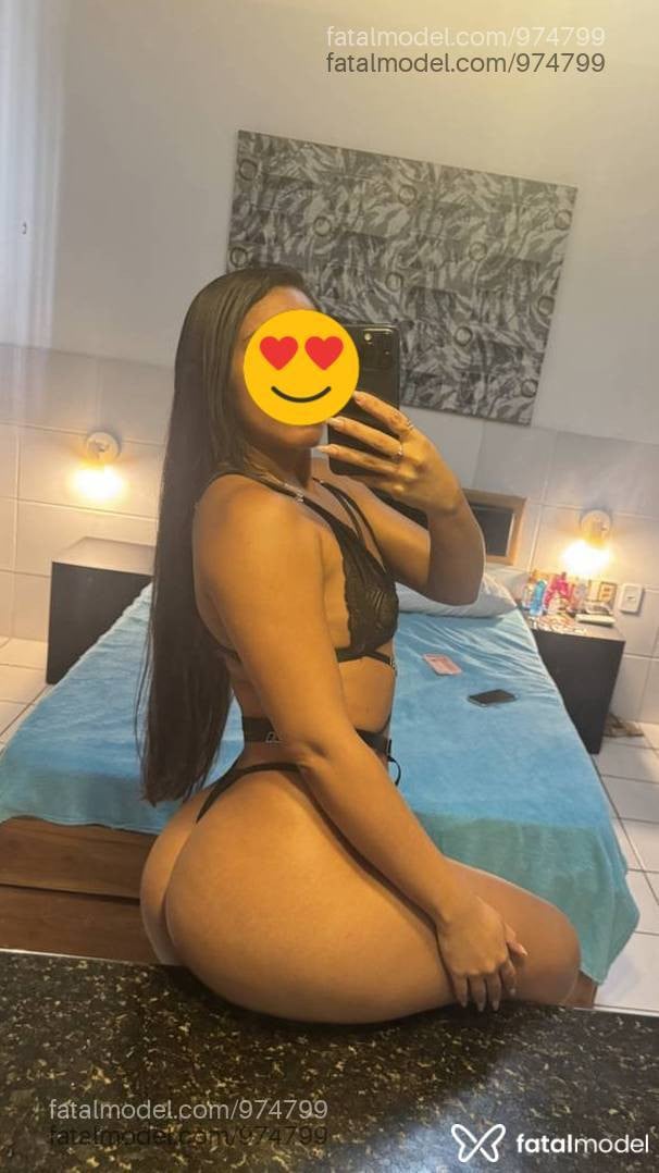 Acompanhante mulher com cabelo castanho de olhos castanhos em Patos - Carol Oliveira