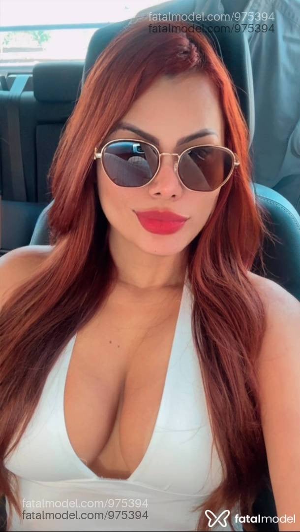 Acompanhante mulher ruiva (o) de olhos pretos - Nicole Ferraz