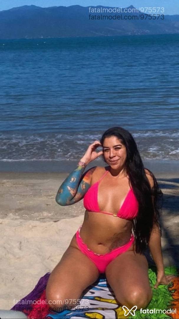 Acompanhante mulher morena (o) de olhos castanhos - NICOLY RAVACHI