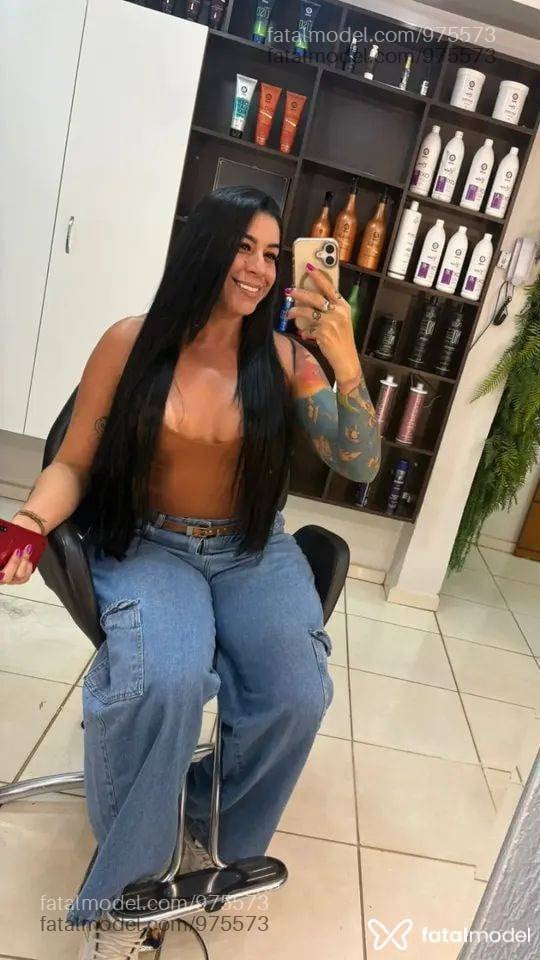Acompanhante mulher morena (o) de olhos castanhos - NICOLY RAVACHI