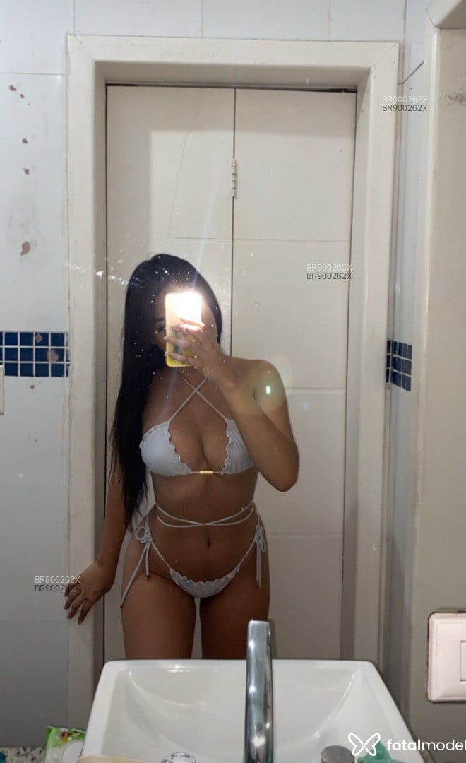 Acompanhante mulher com cabelo castanho de olhos castanhos em Foz do Iguaçu - Camilla souza