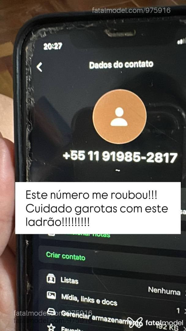 Acompanhante mulher loira (o) de olhos castanhos - Anne Moraes
