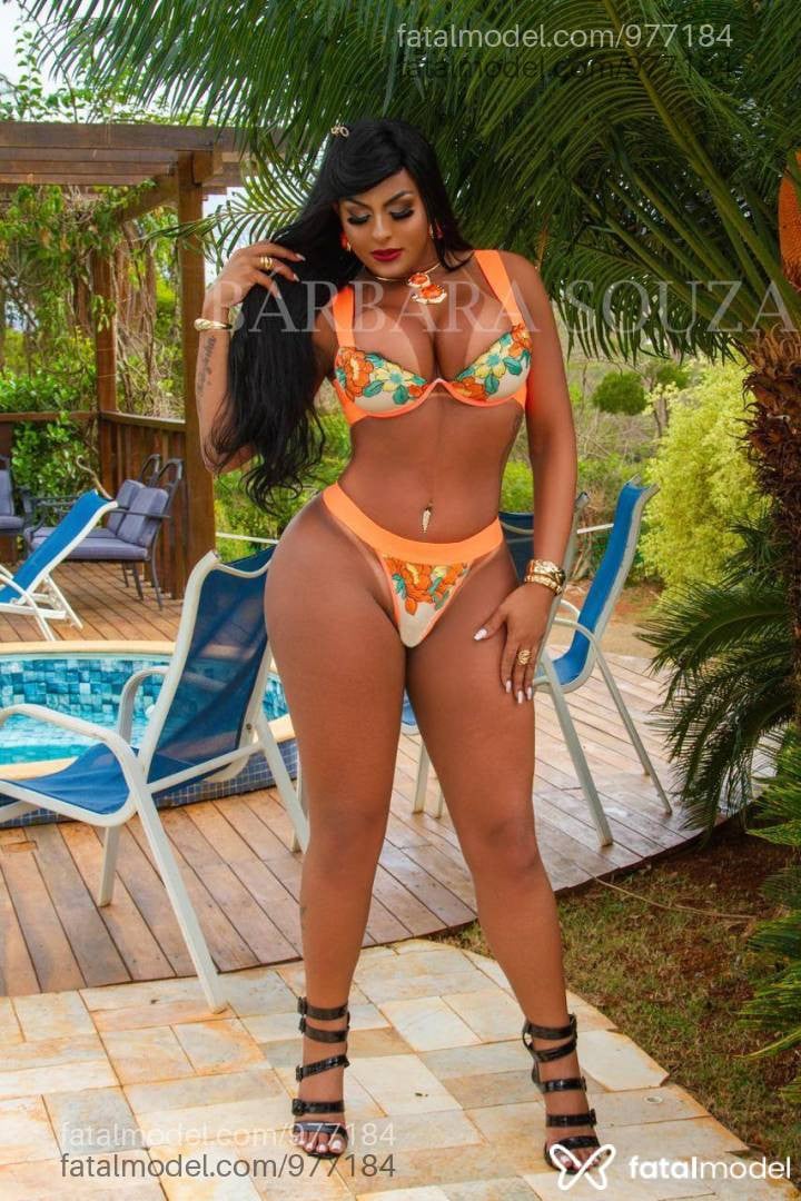 Acompanhante mulher trans morena (o) de olhos castanhos em Ribeirão Preto - Barbara