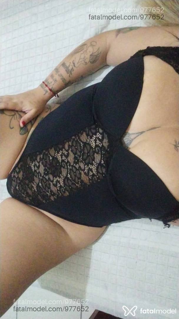 Acompanhante mulher ruiva (o) de olhos castanhos - Millena