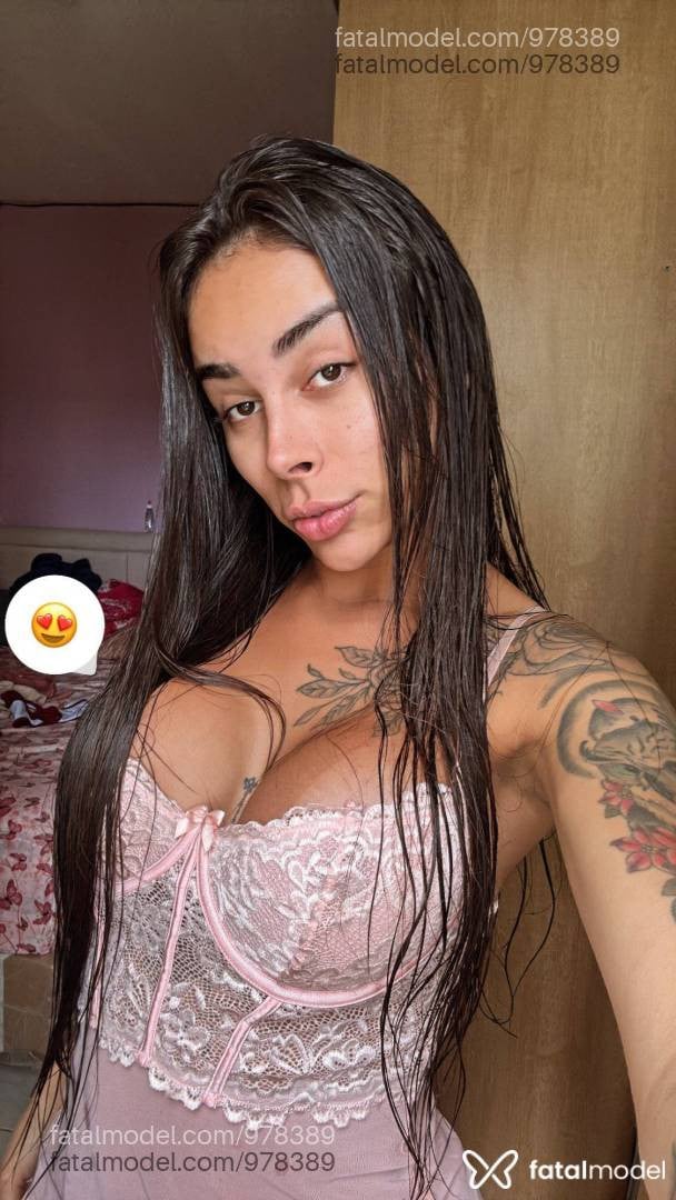 Acompanhante travesti com cabelo castanho de olhos castanhos em Porto Alegre - Tayara Fox