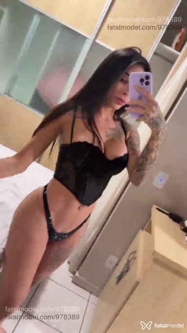 Acompanhante travesti com cabelo castanho de olhos castanhos em Porto Alegre - Tayara Fox