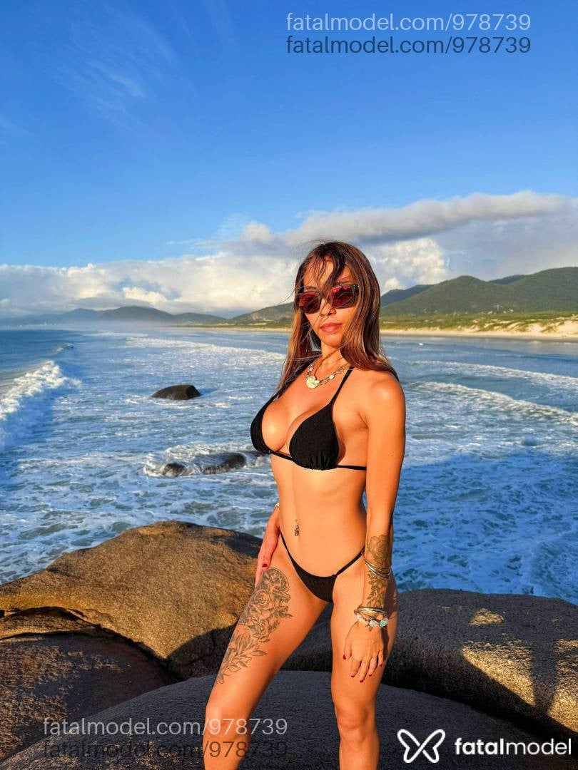 Acompanhante mulher ruiva (o) de olhos azuis em Florianópolis - Amanda Fraise