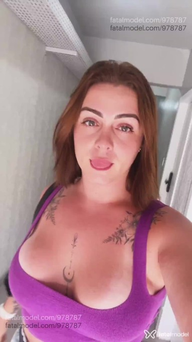 Acompanhante travesti loira (o) de olhos verdes em Itapema - Jacqueline