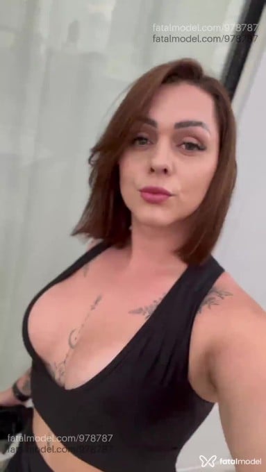Acompanhante travesti loira (o) de olhos verdes em Itapema - Jacqueline
