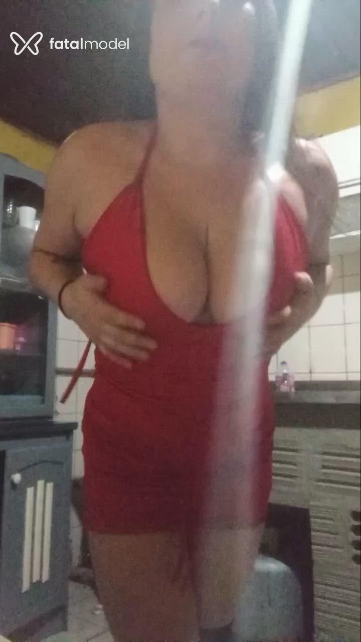 Acompanhante mulher com cabelo castanho de olhos mel - Giovanna Munhoz Acompanhante mulher com cabelo castanho de olhos mel - Giovanna Munhoz