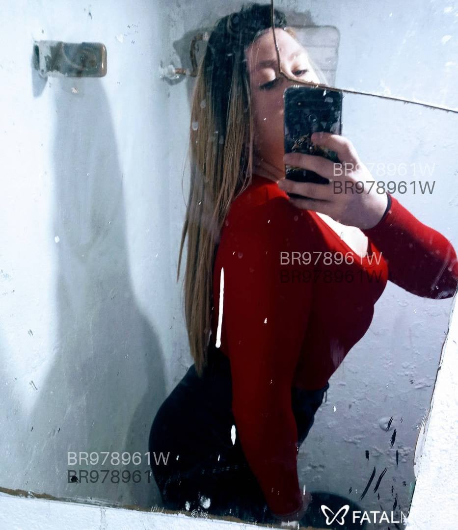 Acompanhante travesti loira (o) de olhos verdes em Taquara - Leticia