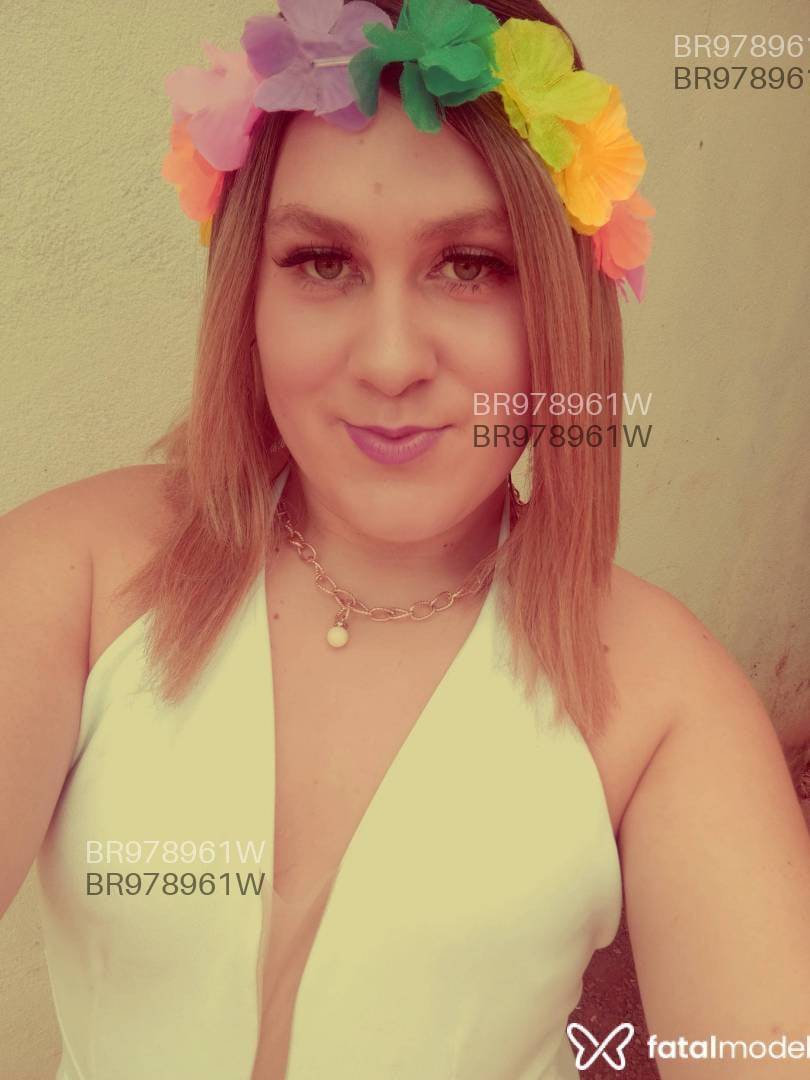 Acompanhante travesti loira (o) de olhos verdes em Taquara - Leticia