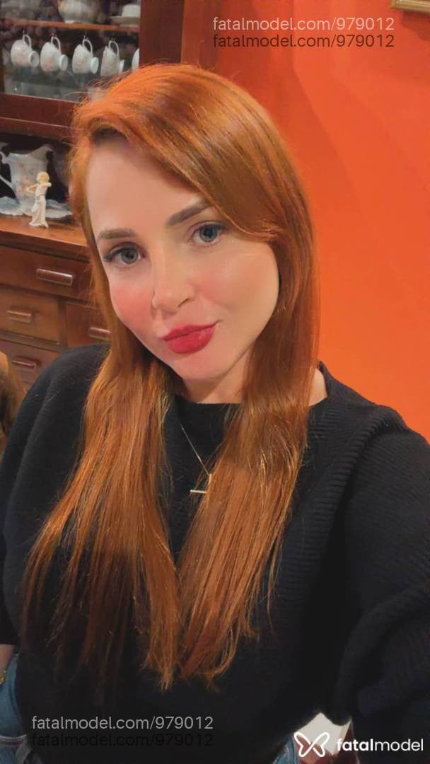 Acompanhante mulher ruiva (o) de olhos verdes - Nicole