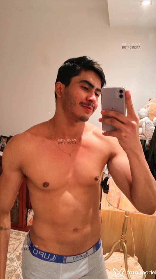 Acompanhante homem morena (o) de olhos castanhos em São Paulo - Emanuel