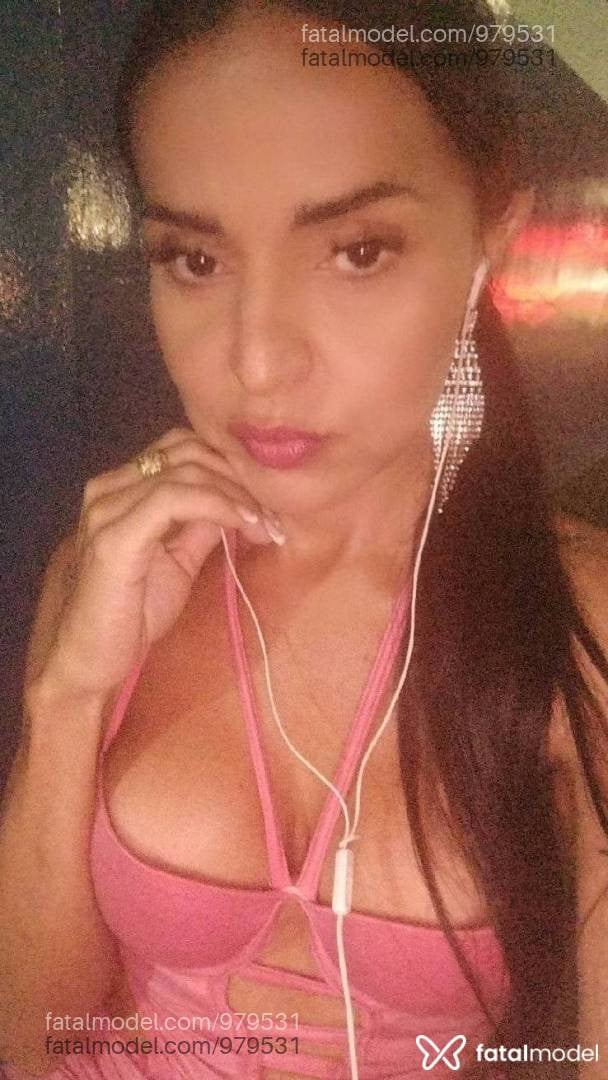 Acompanhante travesti com cabelo castanho de olhos castanhos em Ji-Paraná - Fabiola Correia