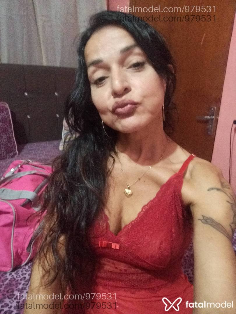 Acompanhante travesti com cabelo castanho de olhos castanhos em Ji-Paraná - Fabiola Correia
