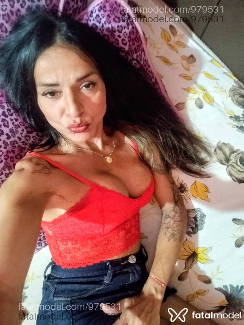 Acompanhante travesti com cabelo castanho de olhos castanhos em Ji-Paraná - Fabiola Correia