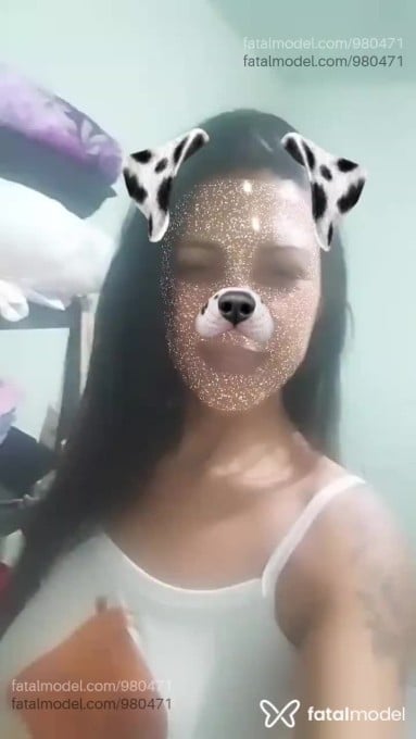 Acompanhante mulher morena (o) de olhos castanhos - Vivi